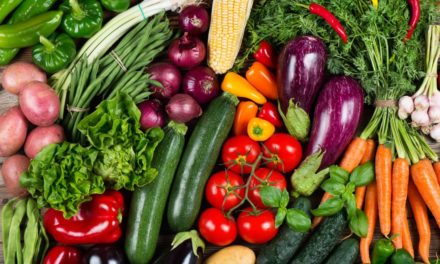 Foods rich in vitamin C and Carotenoids Help Mental Function